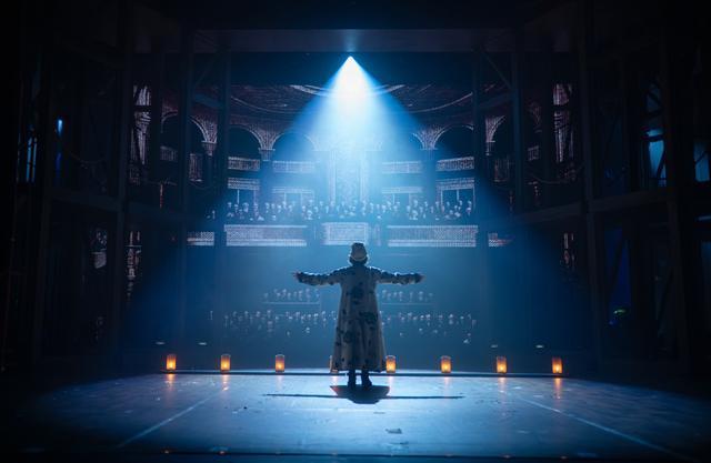 哀》：古典为肤现代为骨澳门新葡京音乐剧《莫里(图5)